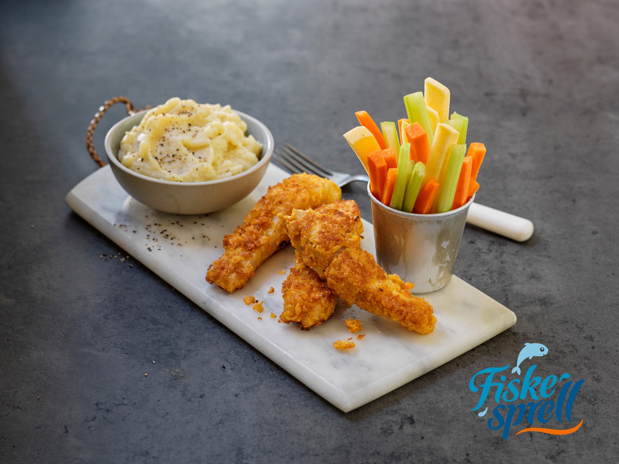 Sprø seipinner med knaskegrønnsaker - for barnehager