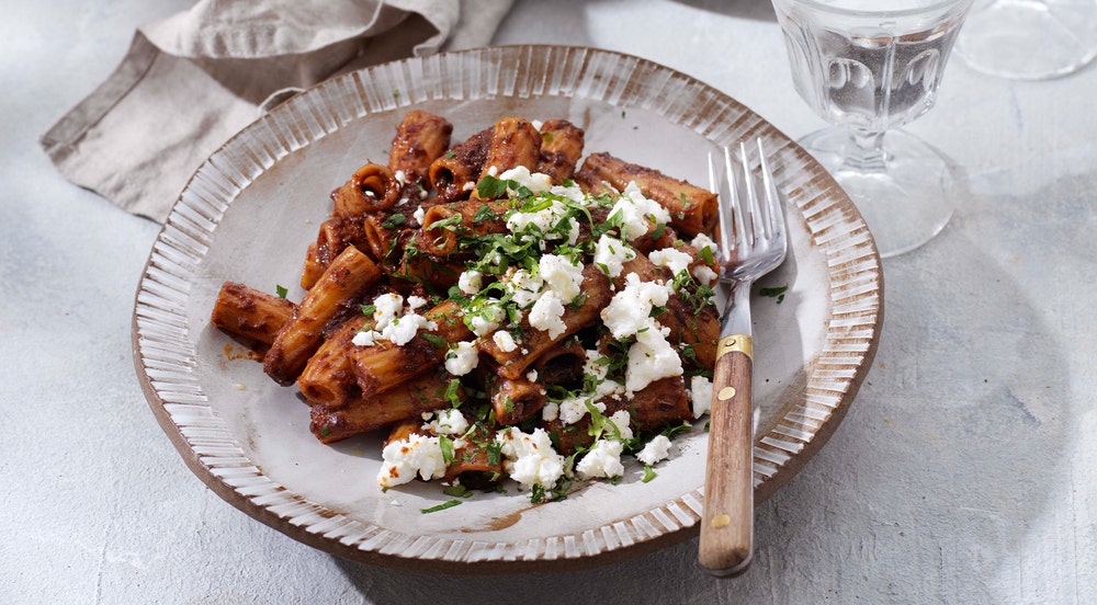 Pasta Tortiglioni med krem av soltørkede tomater