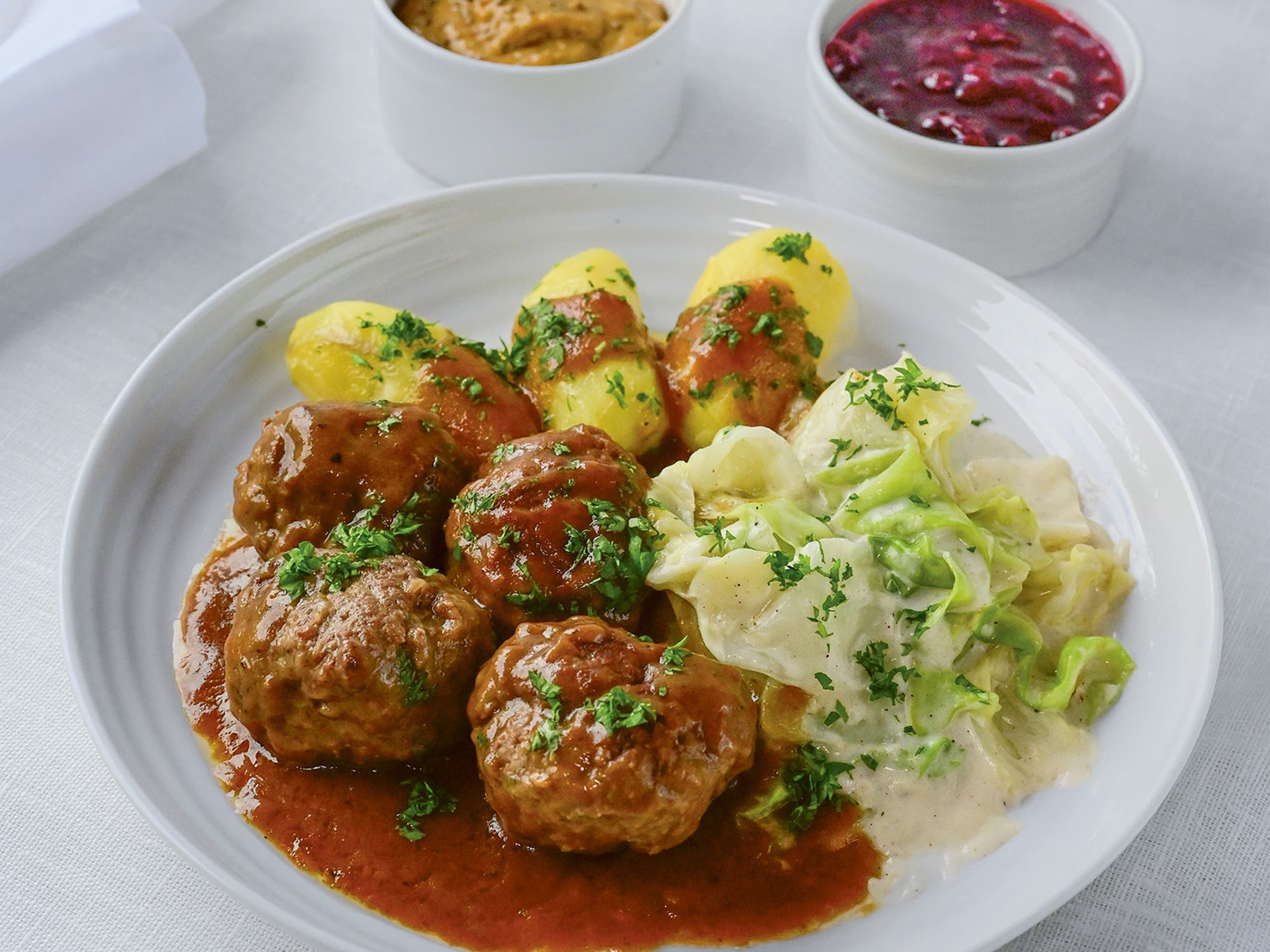 Kjøttkaker i brunsaus