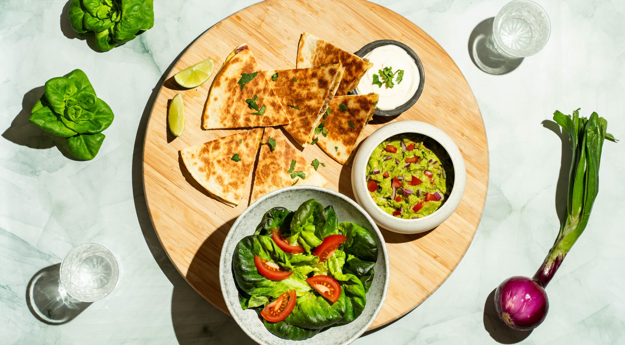 Quesadillas med østerssopp, guacamole og sidesalat