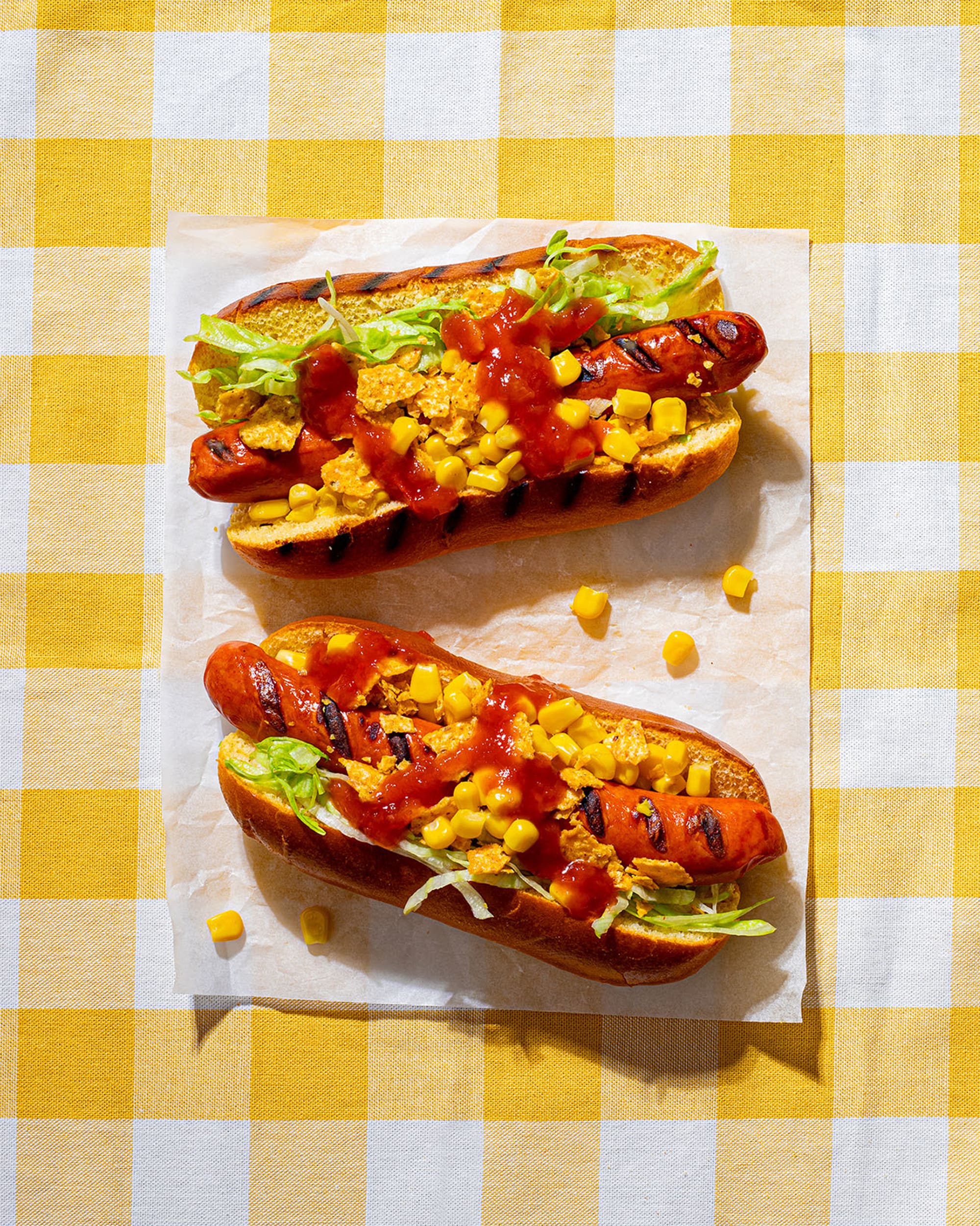 Grillet tacopølse med klassisk topping