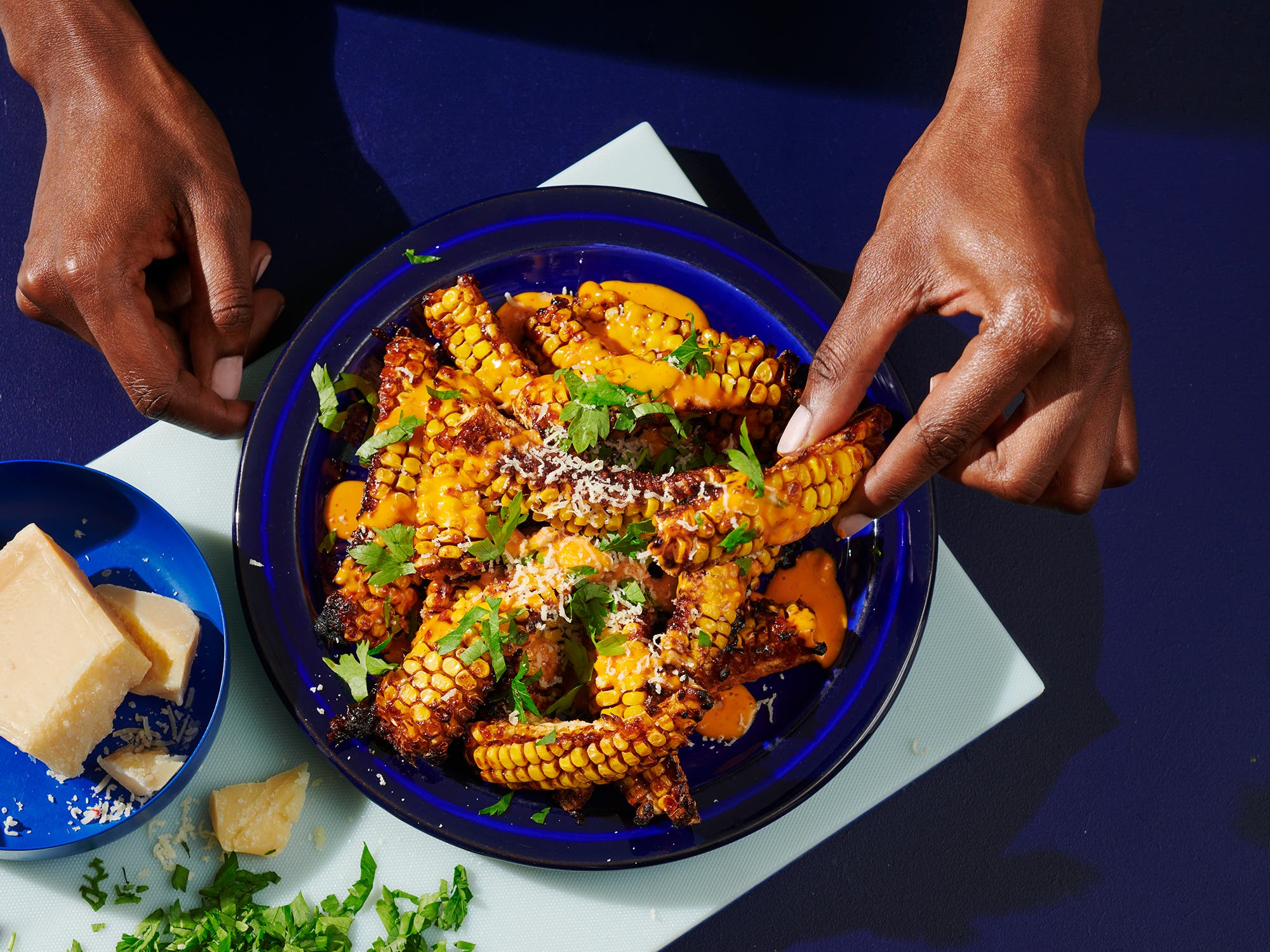 Corn ribs med parmesan og chilimayo