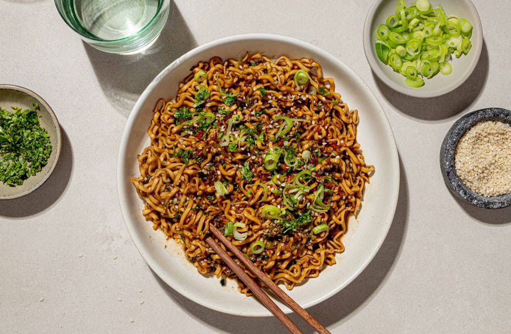 Spicy nudler med hvitløk og chili