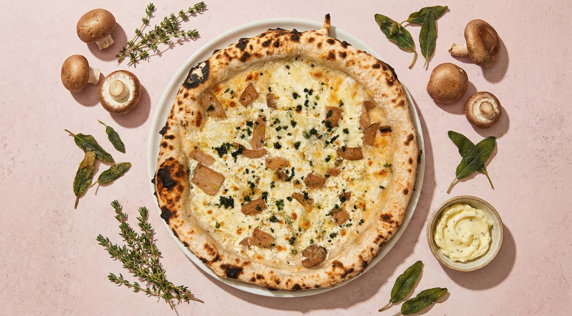 White Truffle Taleggio med sopp og fritert salvie