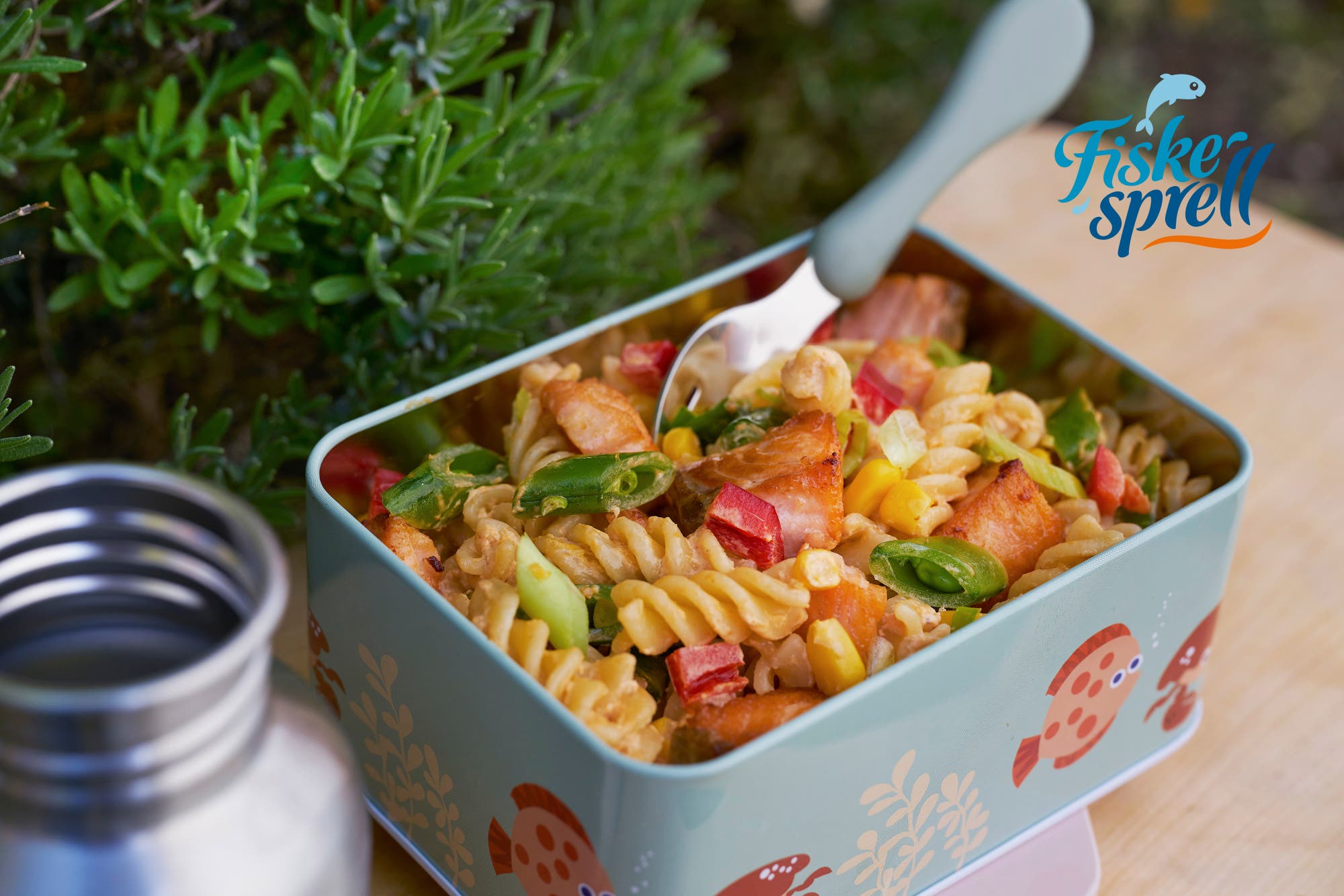 Lun pastasalat med laks - for barnehager