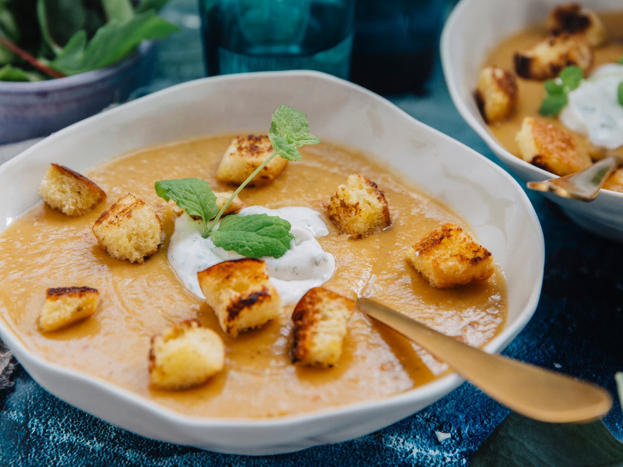 Gresskarsuppe med myntefraiche og krutonger